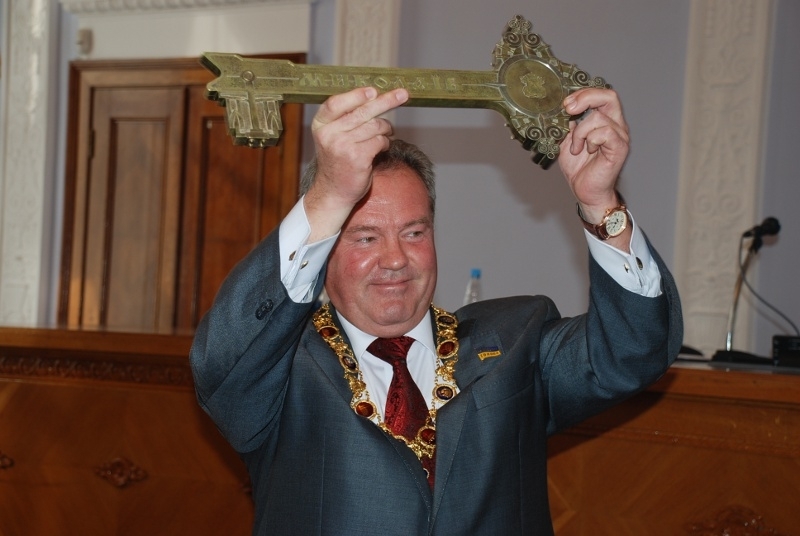 Сегодня исполнилось 13 лет со дня смерти городского головы Николаева Владимира Чайки Сегодня исполнилось 13 лет со дня смерти городского головы Николаева Владимира Чайки