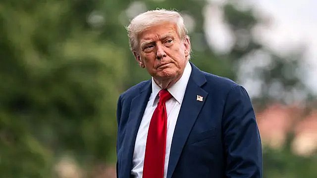 Трамп удивился, что в Украине ещё живут люди Трамп удивился, что в Украине ещё живут люди