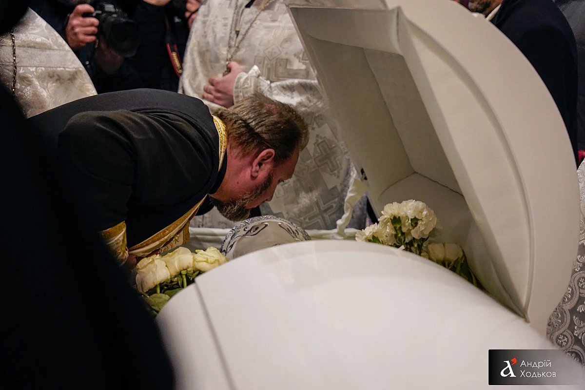 Проходит прощание с Патриархом Филаретом (фото) Проходит прощание с Патриархом Филаретом (фото)