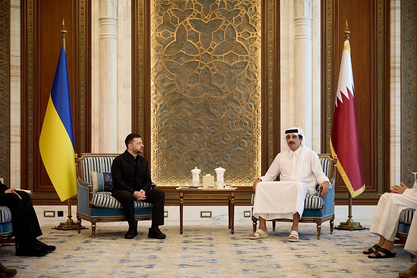 Украина и Катар подписали соглашение об оборонном сотрудничестве на 10 лет Украина и Катар подписали соглашение об оборонном сотрудничестве на 10 лет