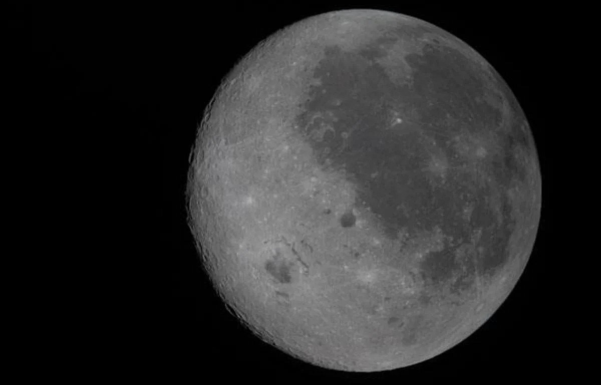 NASA показало обратную сторону Луны (фото) NASA показало обратную сторону Луны (фото)