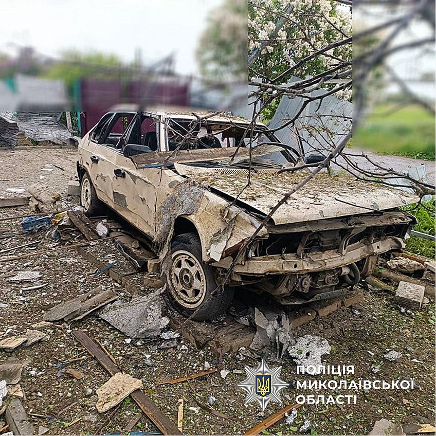Обстрелы Николаевской области: повреждены дома, авто, амбулатория, трое пострадавших Обстрелы Николаевской области: повреждены дома, авто, амбулатория, трое пострадавших