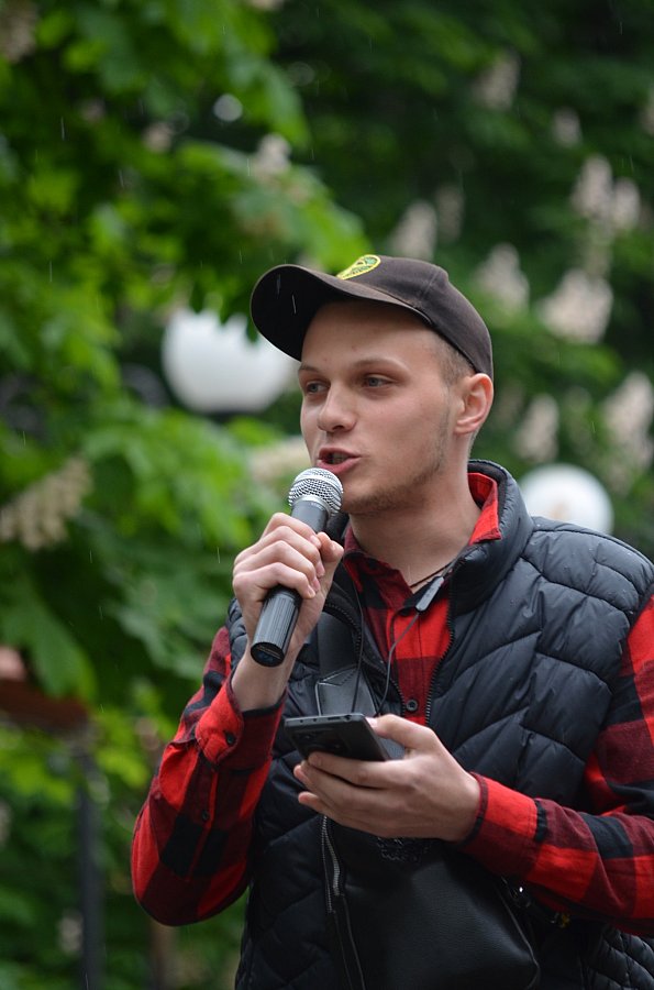В Николаеве провели «Караоке на Соборной» В Николаеве провели «Караоке на Соборной»