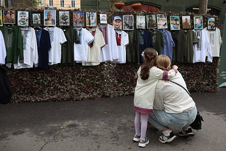В Николаеве ко Дню вышиванки организовали выставку В Николаеве ко Дню вышиванки организовали выставку