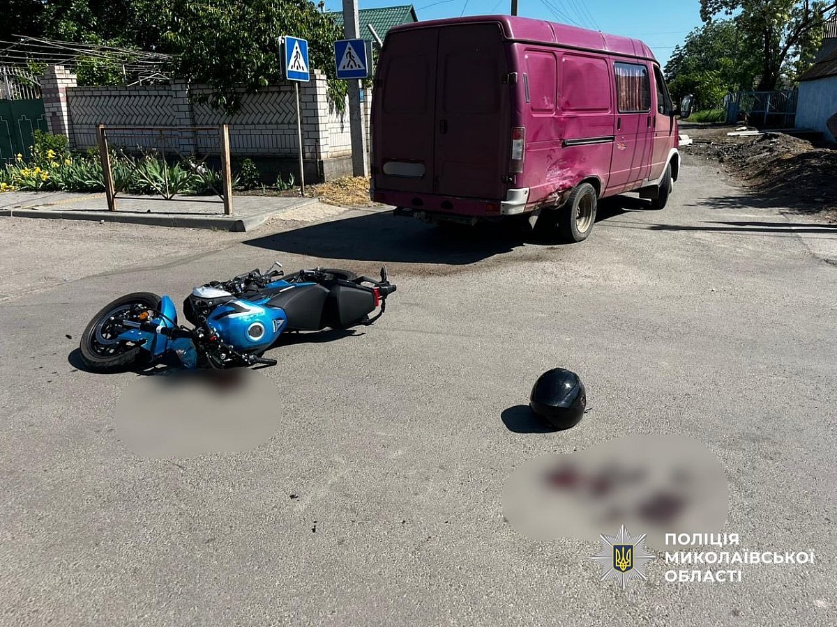 В Николаевской области подросток на мотоцикле попал в ДТП и был госпитализирован В Николаевской области подросток на мотоцикле попал в ДТП и был госпитализирован