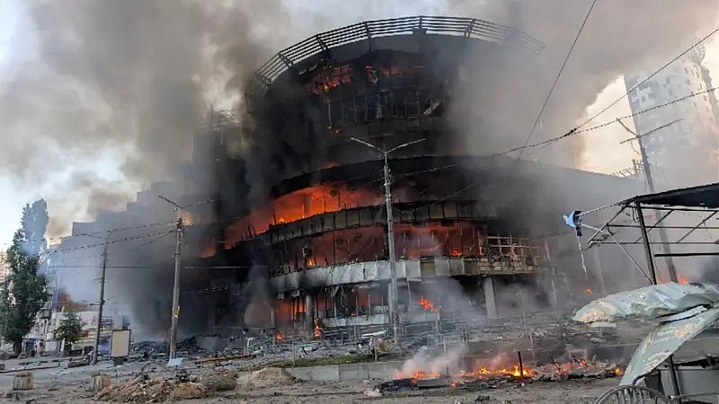 В Европе отреагировали на атаку по Украине и удар "Орешником" В Европе отреагировали на атаку по Украине и удар "Орешником"