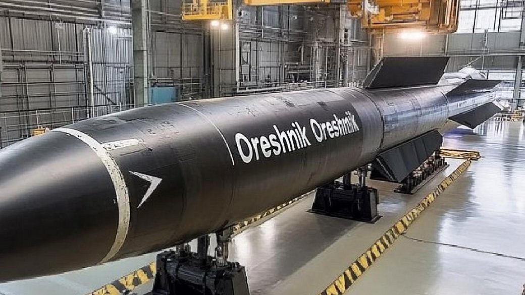 Россия могла запустить две ракеты «Орешник», одна упала в Донецкой области, - ISW Россия могла запустить две ракеты «Орешник», одна упала в Донецкой области, - ISW