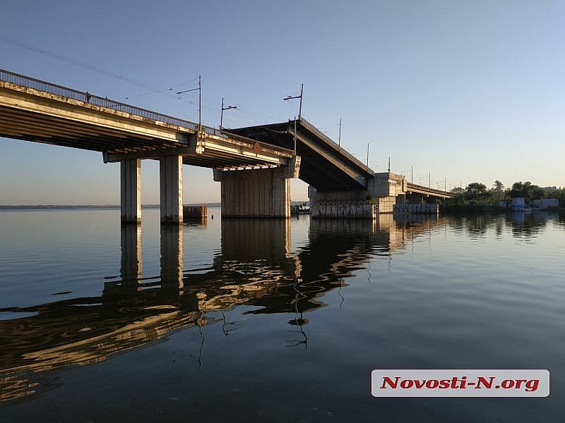 Ингульский мост в Николаеве Ингульский мост в Николаеве