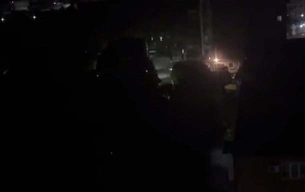 В Таганроге дроны атаковали порт: загорелся танкер, взрывы слышали в Крыму и Армавире В Таганроге дроны атаковали порт: загорелся танкер, взрывы слышали в Крыму и Армавире