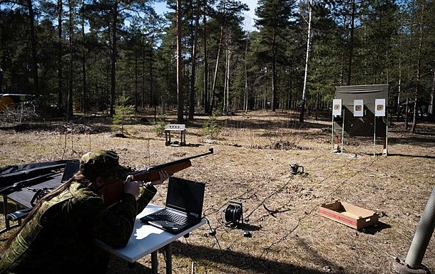 Эстония готовится к обязательному призыву женщин из-за демографического кризиса Эстония готовится к обязательному призыву женщин из-за демографического кризиса