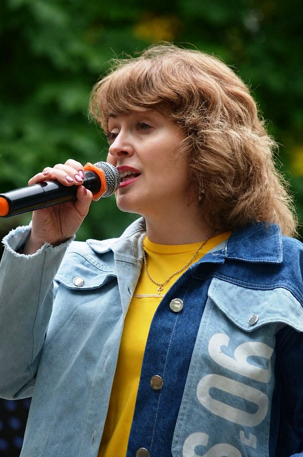 «Караоке на Соборной» в Николаеве: победила самая юная участница (фото) «Караоке на Соборной» в Николаеве: победила самая юная участница (фото)