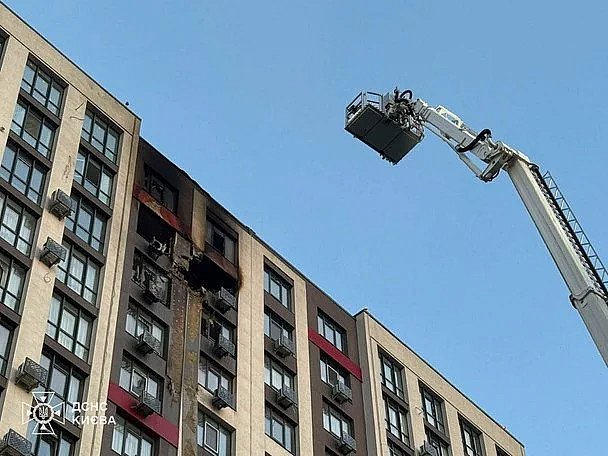 Возросло количество жертв и пострадавших после массированной атаки РФ в Киеве Возросло количество жертв и пострадавших после массированной атаки РФ в Киеве