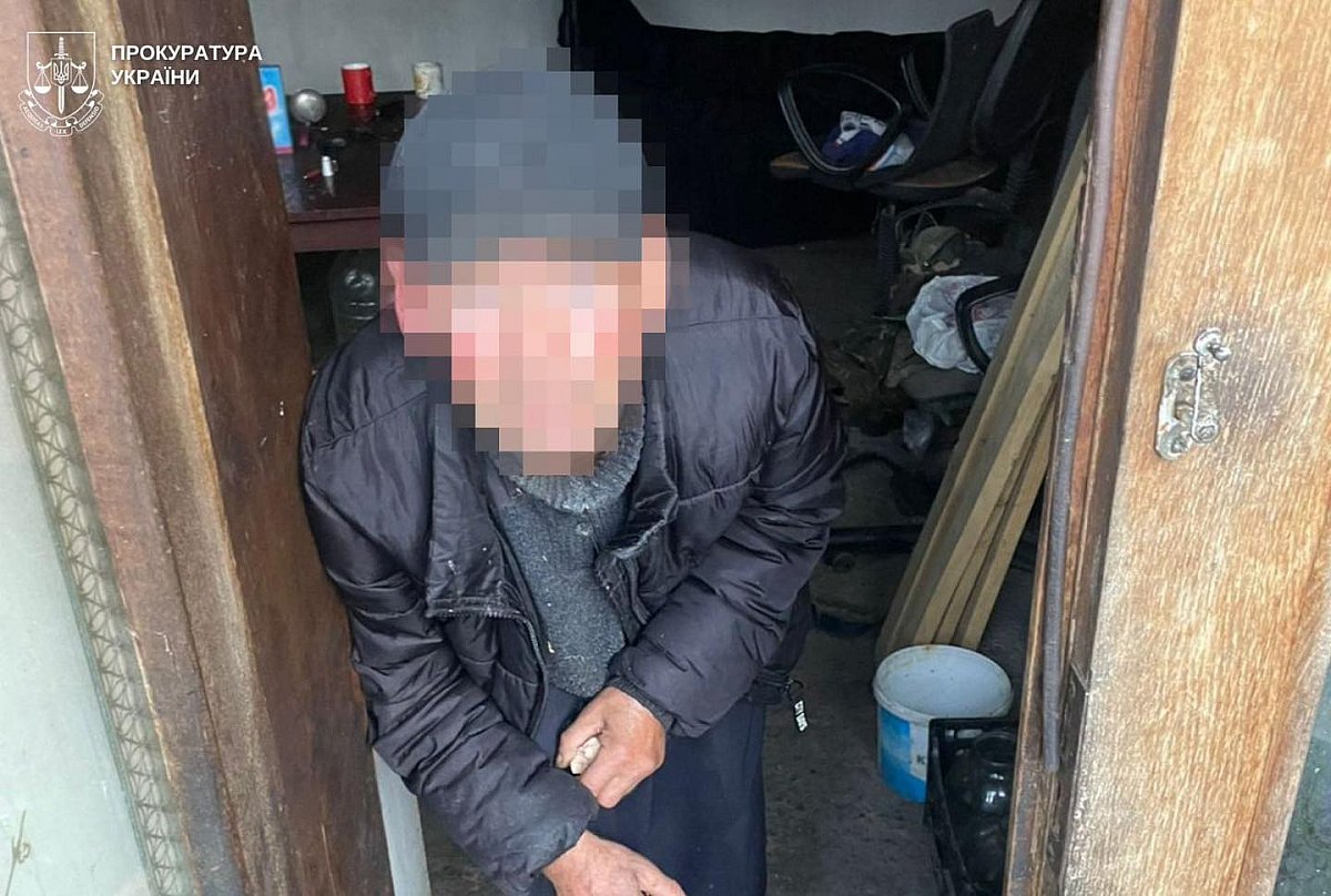 Держал в рабстве одноклассника почти четверть века: во Львовской области будут судить предпринимателя Держал в рабстве одноклассника почти четверть века: во Львовской области будут судить предпринимателя