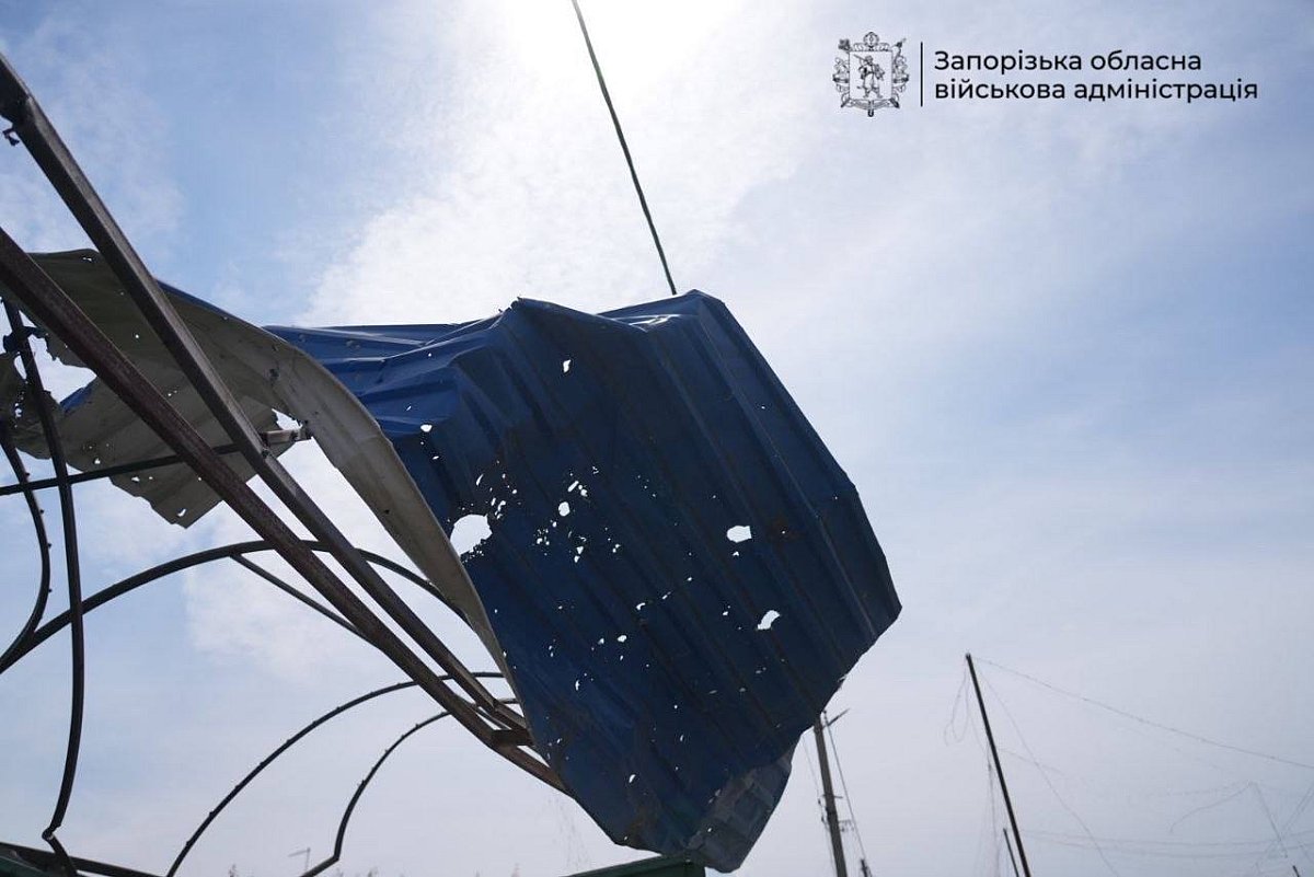 Троє загиблих внаслідок удару КАБами по АЗС у Запорізькій області Троє загиблих внаслідок удару КАБами по АЗС у Запорізькій області