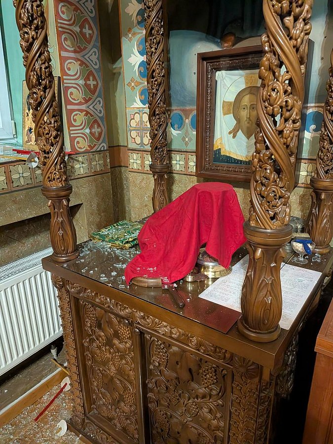 У Чорноморську після обстрілу РФ пошкоджено храм та недільна школа У Чорноморську після обстрілу РФ пошкоджено храм та недільна школа