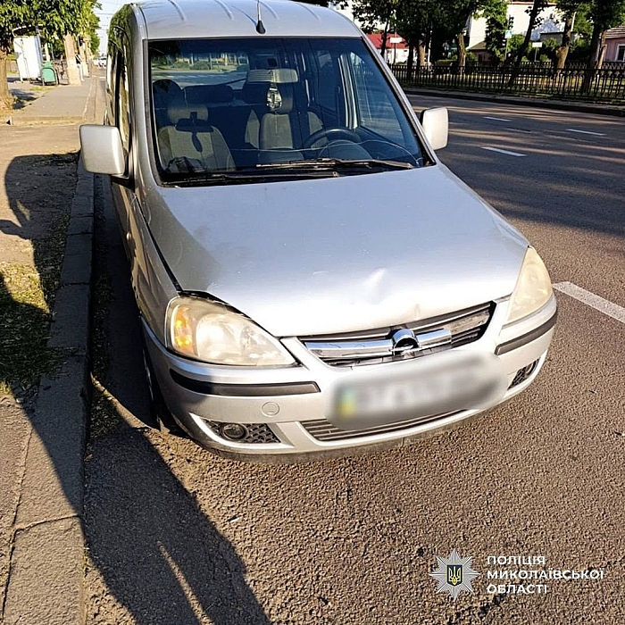 Opel сбил женщину в центре Николаева: пострадавшая в тяжелом состоянии Opel сбил женщину в центре Николаева: пострадавшая в тяжелом состоянии