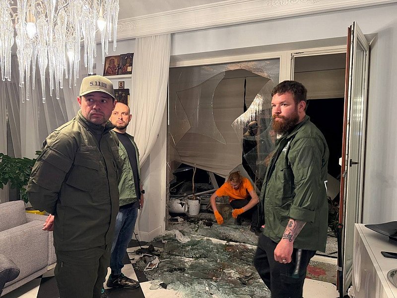 Росія вночі атакувала Одесу дронами: пошкоджено будинки, постраждала жінка Росія вночі атакувала Одесу дронами: пошкоджено будинки, постраждала жінка