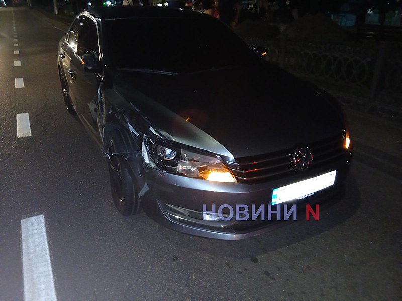 Peugeot и Volkswagen столкнулись на проспекте в Николаеве Peugeot и Volkswagen столкнулись на проспекте в Николаеве