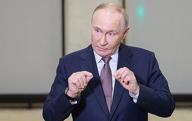 Путин пообещал создать свой "Starlink" Путин пообещал создать свой "Starlink"