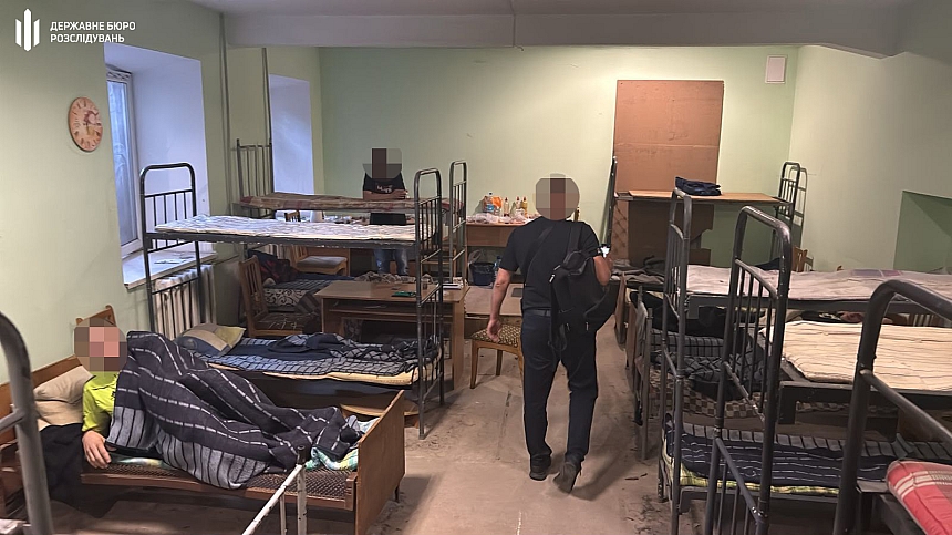 На Одещині працівники ТЦК катували та вчиняли сексуальне насильство щодо військовозобов’язаних На Одещині працівники ТЦК катували та вчиняли сексуальне насильство щодо військовозобов’язаних