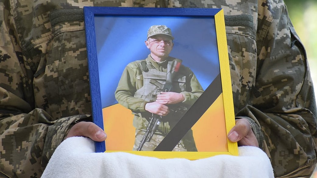 На Николаевщине простились с младшим сержантом Сергеем Рябошапкой На Николаевщине простились с младшим сержантом Сергеем Рябошапкой
