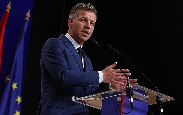 Премьер Венгрии Мадяр добился исключения пункта об ускоренном вступлении Украины в ЕС Премьер Венгрии Мадяр добился исключения пункта об ускоренном вступлении Украины в ЕС