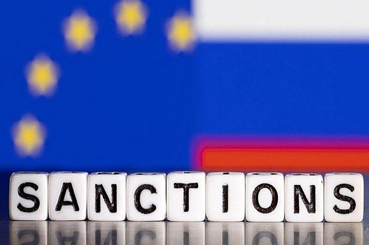 ЕС впервые продлил санкции против России на год: решение принято на саммите в Брюсселе ЕС впервые продлил санкции против России на год: решение принято на саммите в Брюсселе