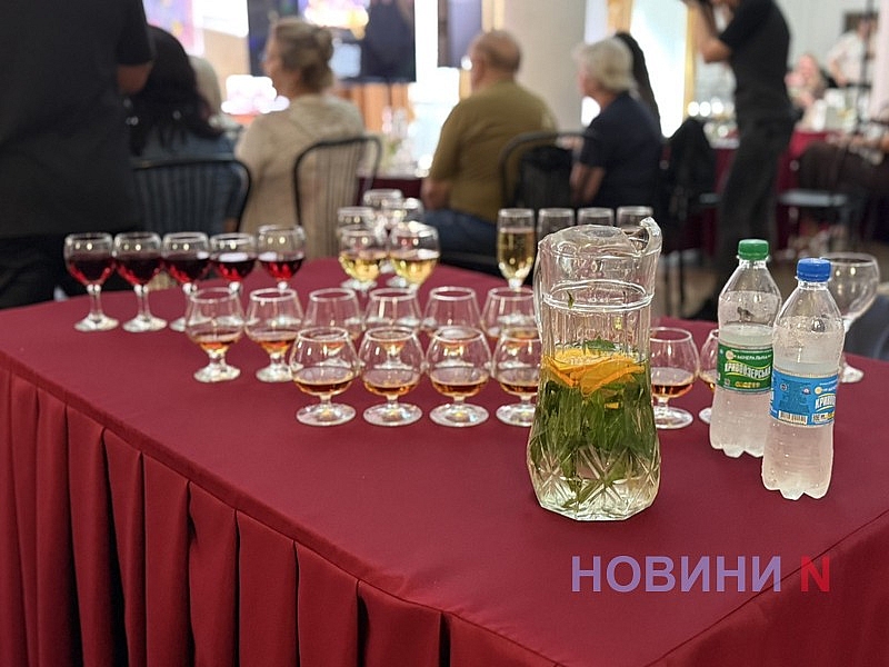 Книга о 10 годах развития: директор Николаевского театра представил новое издание Книга о 10 годах развития: директор Николаевского театра представил новое издание