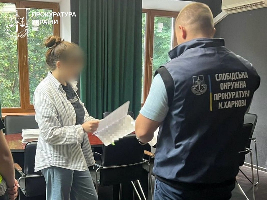 Женщина избила новорожденную дочь в Харькове: сломала ей череп, ногу и ребра Женщина избила новорожденную дочь в Харькове: сломала ей череп, ногу и ребра