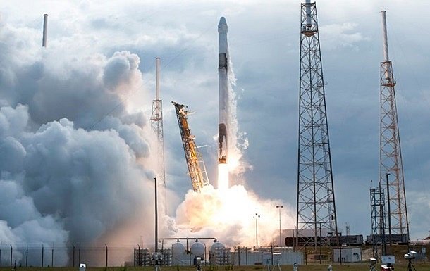 На орбиту вывели новую группу спутников разведки США На орбиту вывели новую группу спутников разведки США
