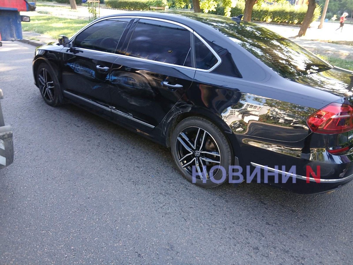 Фура столкнулась с легковушкой и перекрыла движение на проспекте в Николаеве (фото) Фура столкнулась с легковушкой и перекрыла движение на проспекте в Николаеве (фото)