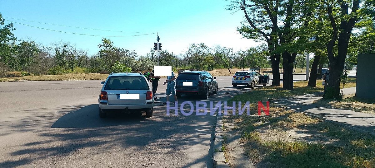 Volkswagen «догнал» Skoda на перекрестке в Николаеве Volkswagen «догнал» Skoda на перекрестке в Николаеве