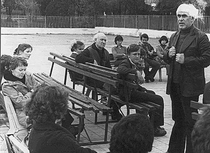 Яблоку негде было упасть: как во времена СССР выглядела танцплощадка в парке Победы (фото) Яблоку негде было упасть: как во времена СССР выглядела танцплощадка в парке Победы (фото)