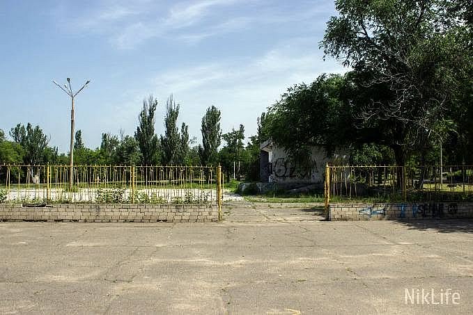 Яблоку негде было упасть: как во времена СССР выглядела танцплощадка в парке Победы (фото) Яблоку негде было упасть: как во времена СССР выглядела танцплощадка в парке Победы (фото)