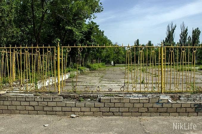 Яблоку негде было упасть: как во времена СССР выглядела танцплощадка в парке Победы (фото) Яблоку негде было упасть: как во времена СССР выглядела танцплощадка в парке Победы (фото)