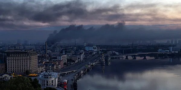 Зеленский предупредил об угрозе массированного удара Зеленский предупредил об угрозе массированного удара