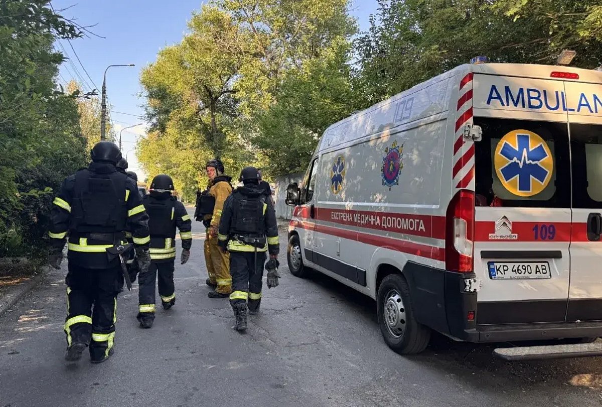 Авиаудары по Запорожью: количество раненых возросло до 12 Авиаудары по Запорожью: количество раненых возросло до 12