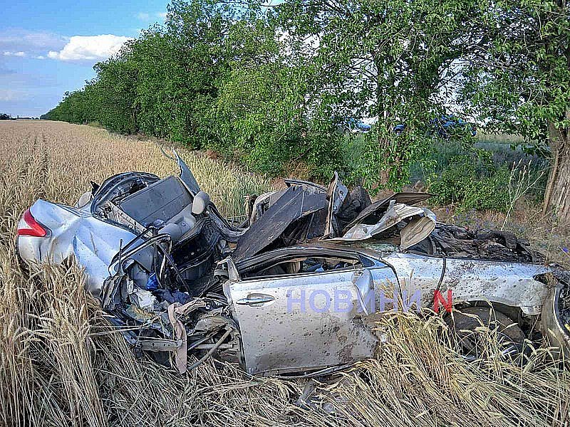 Под Николаевом перевернулся Lexus: полиция ищет очевидцев ДТП с пострадавшим ребенком Под Николаевом перевернулся Lexus: полиция ищет очевидцев ДТП с пострадавшим ребенком