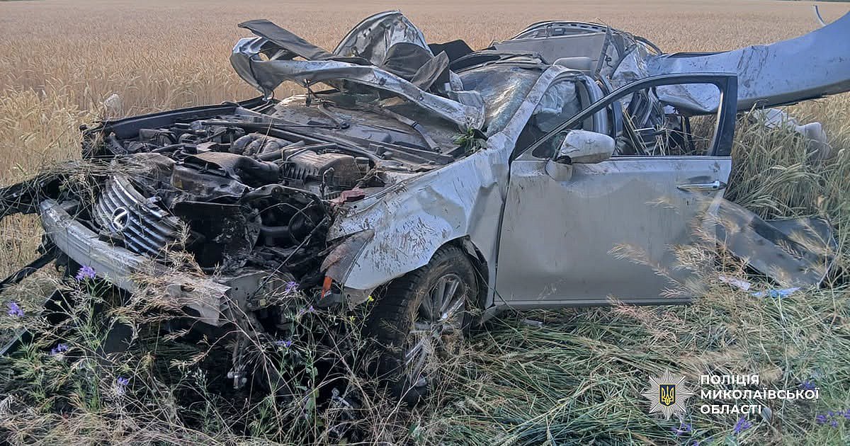 Под Николаевом перевернулся Lexus: полиция ищет очевидцев ДТП с пострадавшим ребенком Под Николаевом перевернулся Lexus: полиция ищет очевидцев ДТП с пострадавшим ребенком