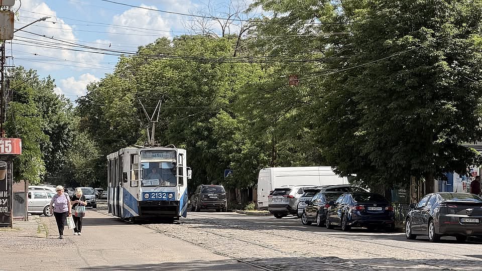 Авария на сетях: в Николаеве временно изменили схему движения трамвая №1 Авария на сетях: в Николаеве временно изменили схему движения трамвая №1