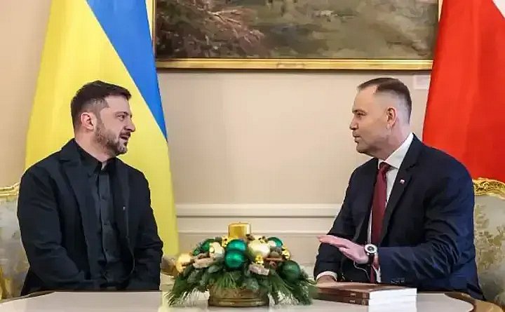 Зеленский отказался от разговора с президентом Польши Зеленский отказался от разговора с президентом Польши