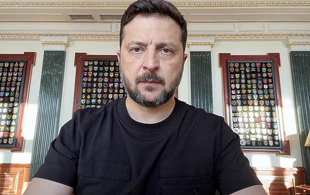 Зеленский сделал заявление об отношениях с Польшей Зеленский сделал заявление об отношениях с Польшей