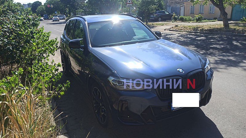 BMW не пропустил Lanos на перекрестке в Николаеве BMW не пропустил Lanos на перекрестке в Николаеве