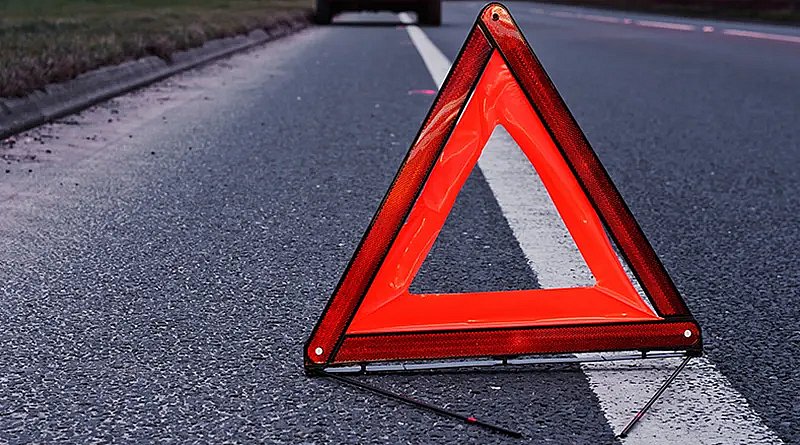На Николаевщине полицейский и конвоируемый погибли в ДТП: двое правоохранителей пострадали На Николаевщине полицейский и конвоируемый погибли в ДТП: двое правоохранителей пострадали