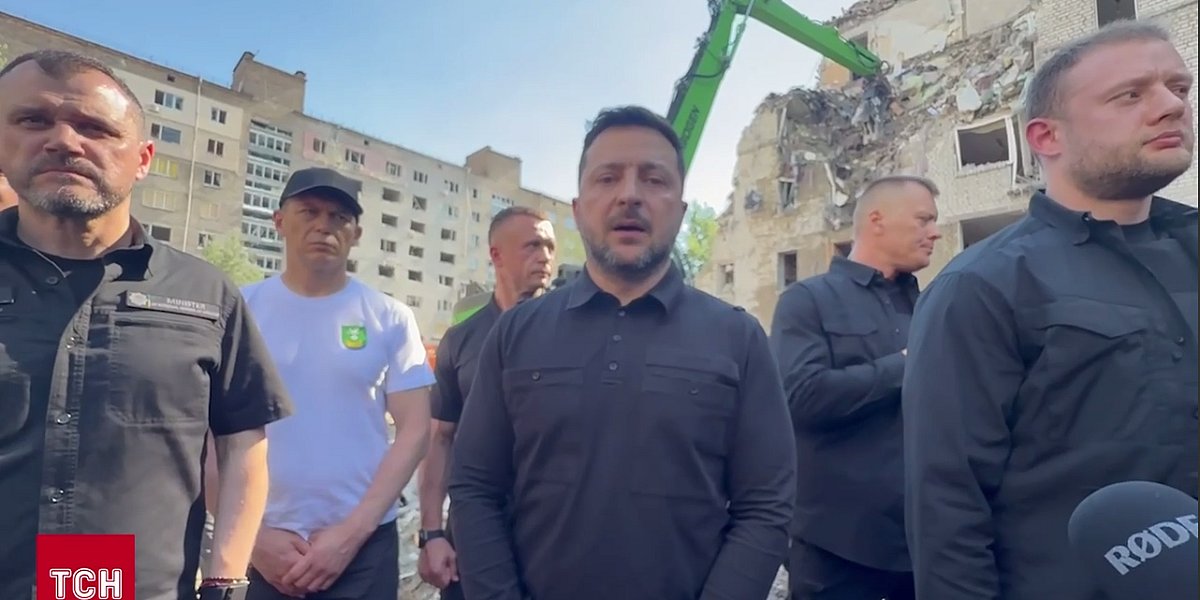 Удалось бы спасти больше людей: Зеленский упрекнул партнеров из-за задержек с поставками ПВО Удалось бы спасти больше людей: Зеленский упрекнул партнеров из-за задержек с поставками ПВО