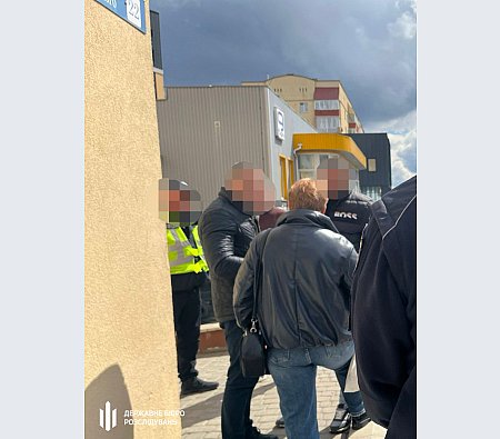 Военнослужащий в СОЧ избил полицейского в караоке-клубе: дело передано в суд Военнослужащий в СОЧ избил полицейского в караоке-клубе: дело передано в суд