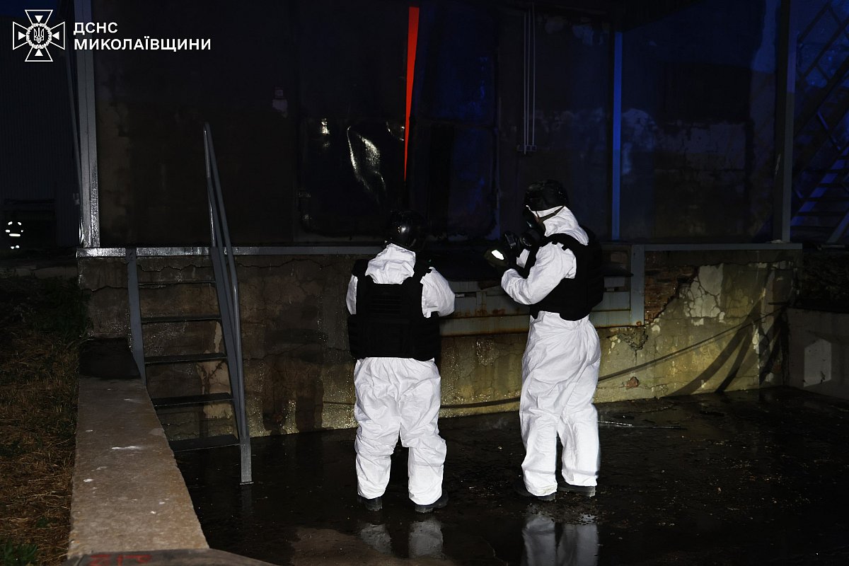 Удар по складу молокоперерабатывающего предприятия в Николаеве: появились фото с места Удар по складу молокоперерабатывающего предприятия в Николаеве: появились фото с места