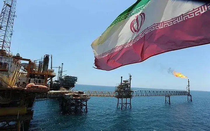 Иран заявил о возобновлении морской торговли с Катаром Иран заявил о возобновлении морской торговли с Катаром