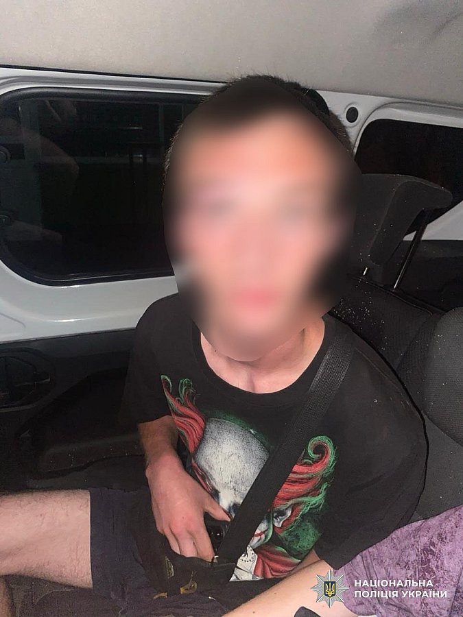 В супермаркете Николаева произошла стрельба: есть пострадавший (фото) В супермаркете Николаева произошла стрельба: есть пострадавший (фото)