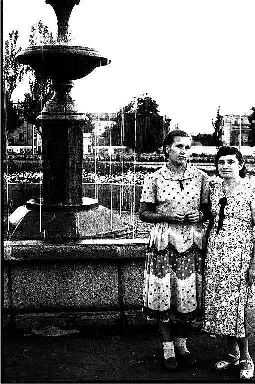 Как выглядели фонтаны на площади у мэрии в Николаеве во времена СССР (исторические фото) Как выглядели фонтаны на площади у мэрии в Николаеве во времена СССР (исторические фото)